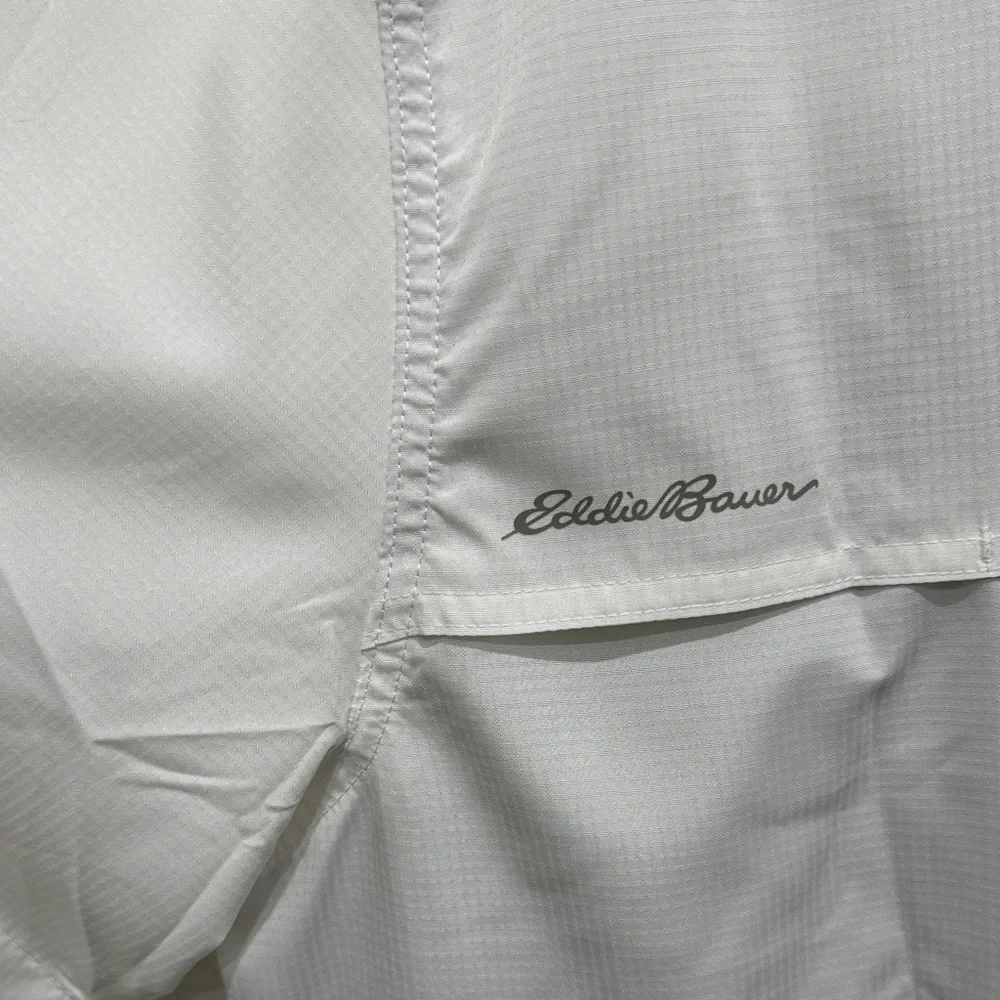 Eddie Bauer Men's Tech Woven White Button Down Shirt - Picture 6 of 6
